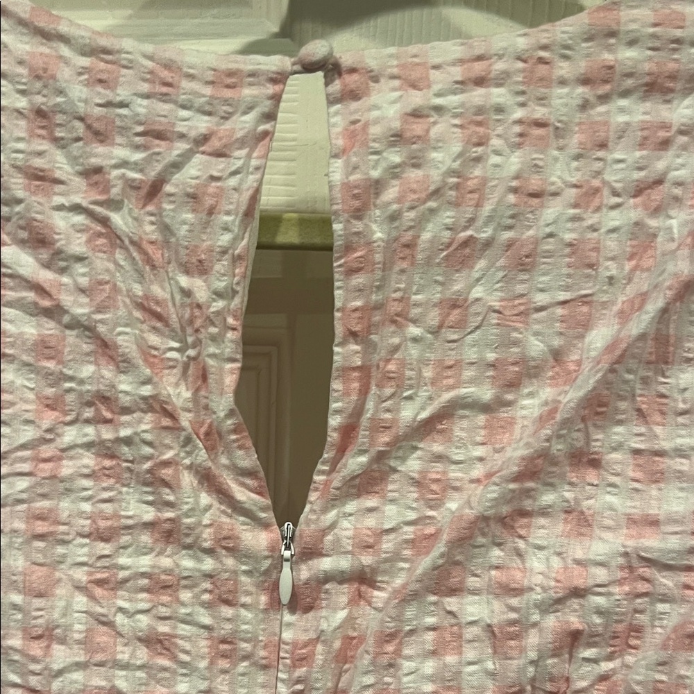 Adorable Charlie Holiday brand pink and white Gingham Romper - Picture 6 of 9